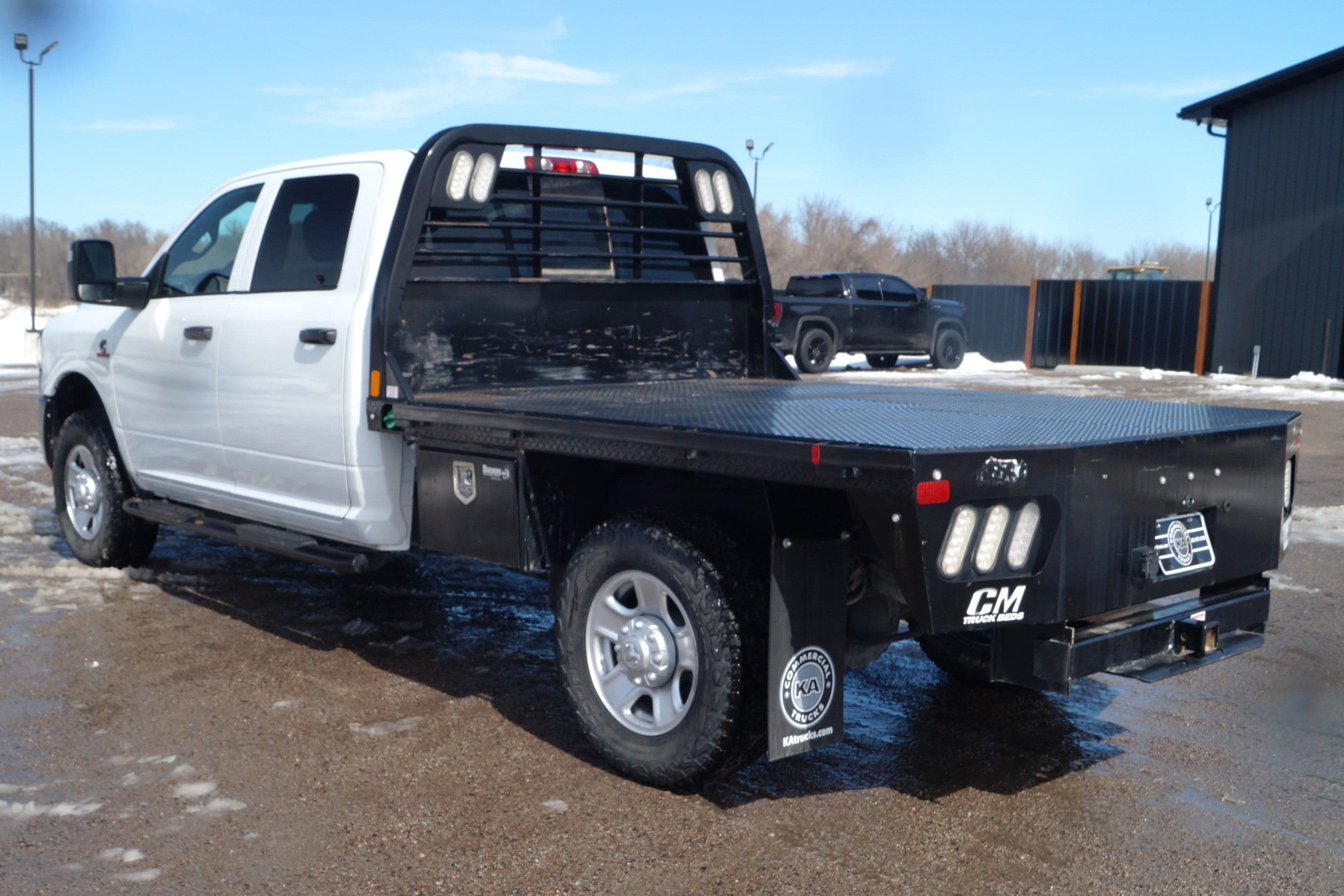 2023 RAM 2500 Tradesman - 8ft Flatbed - 4WD 6.7L I6 Cummins image 7