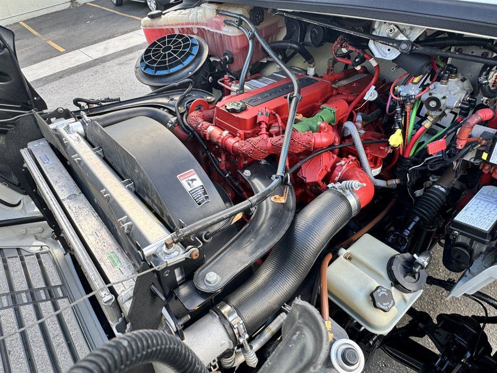 2014 Freightliner M2 106 image 44