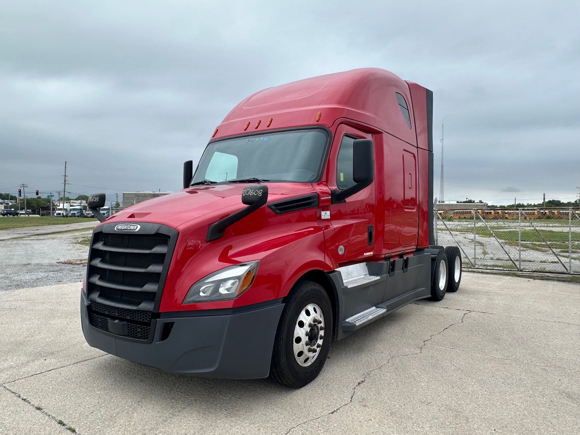 2020 Freightliner Cascadia 126 image 1