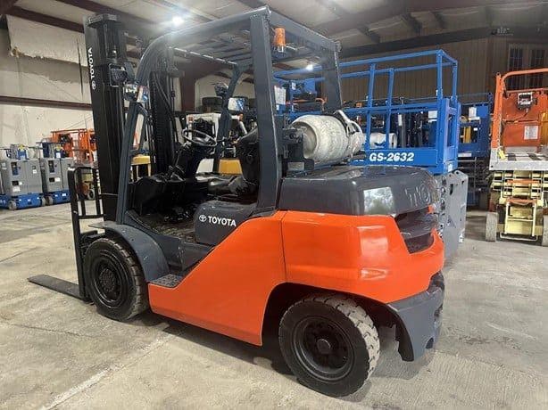 2014 TOYOTA 8FG35U image 3