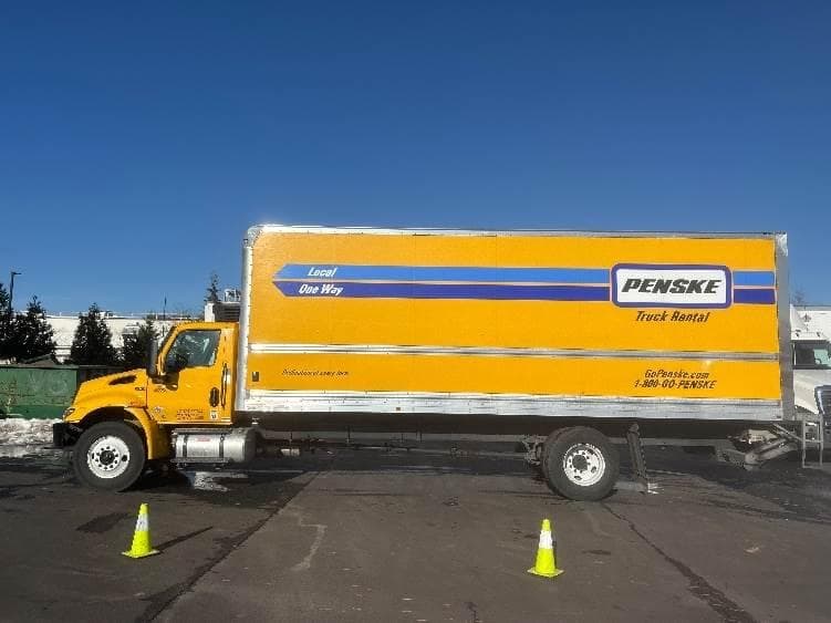 2022 International MV607 Box Truck - 220HP, 6 Speed Automatic, Roll up Door image 4