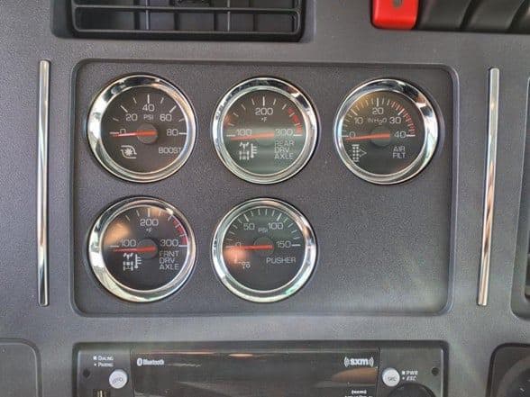 2026 Kenworth T880 image 18