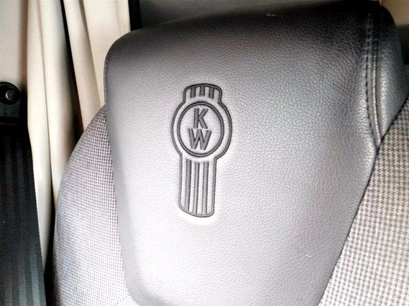 2023 Kenworth T600 image 23