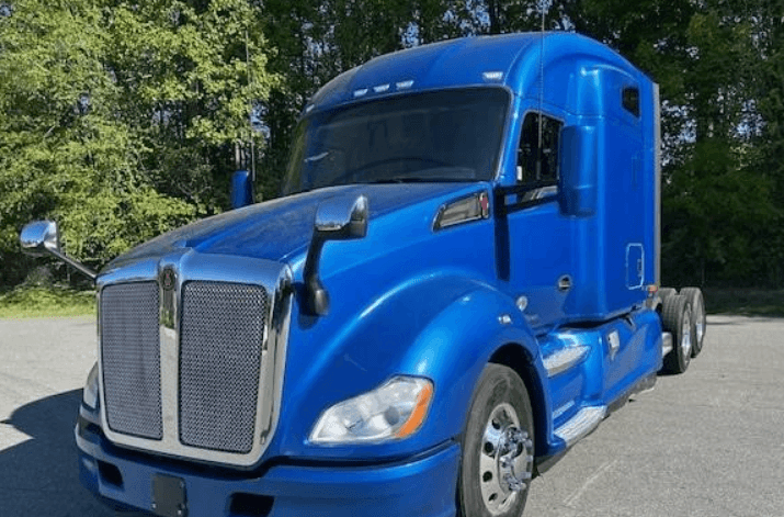 2020 Kenworth T680 image 1