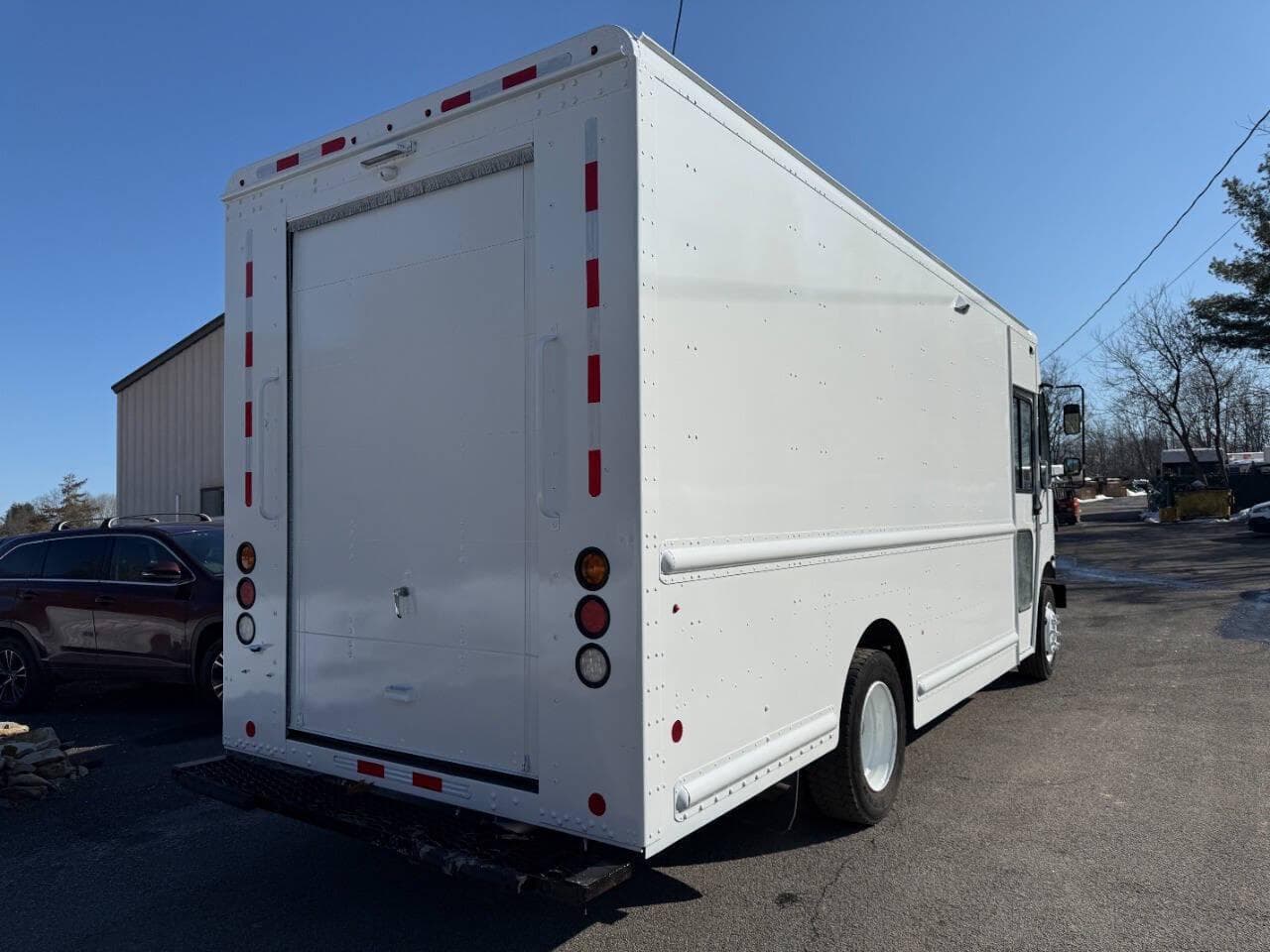 2021 Freightliner MT45 image 4