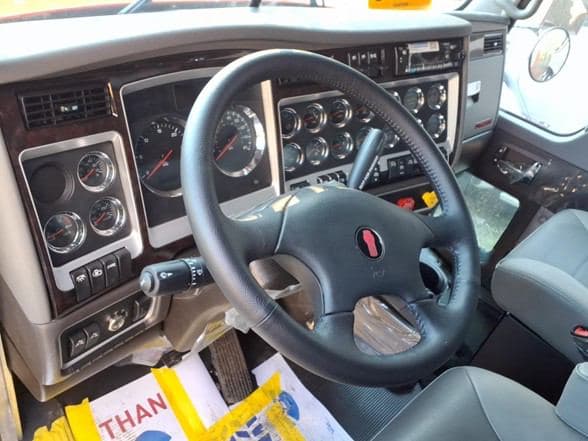 2026 Kenworth W900 image 10