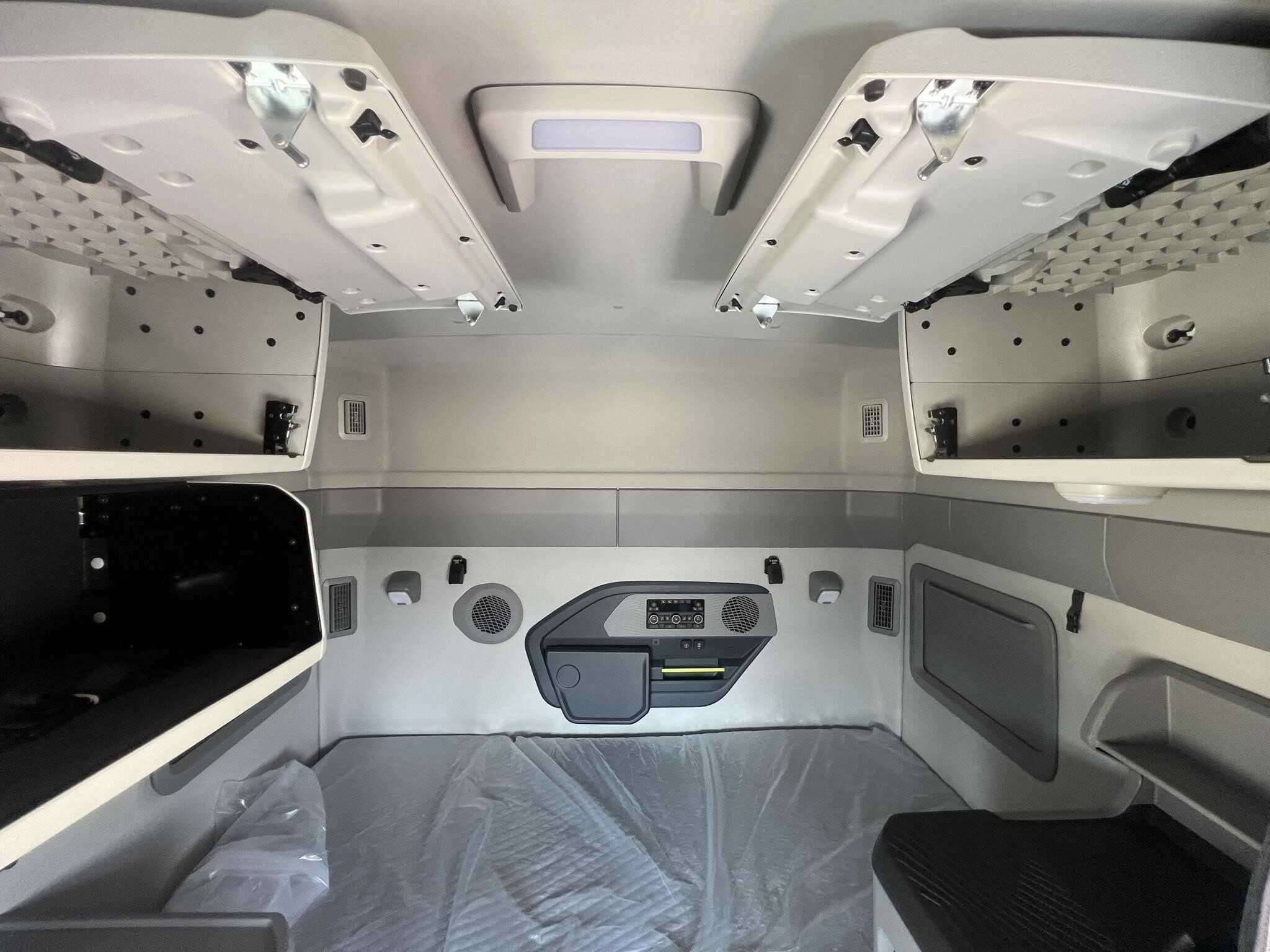 New 2026 VOLVO VNL64T840 Conventional - Sleeper Truck in Bossier City, LA image 5