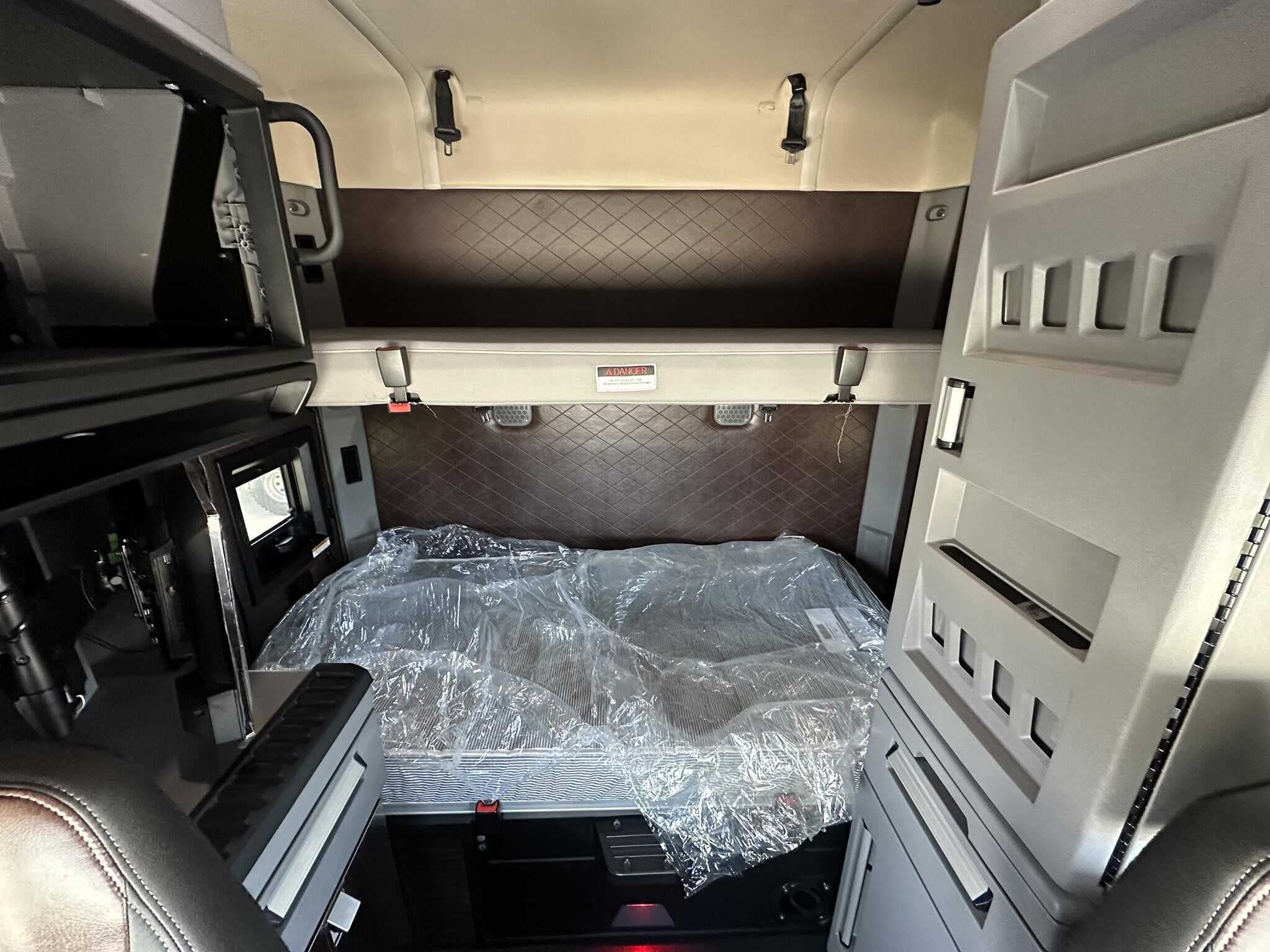 Used 2022 MACK ANTHEM Conventional - Sleeper Truck image 10