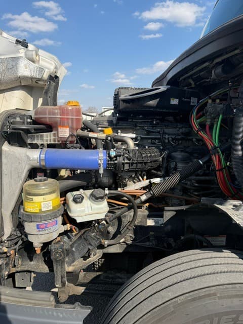 2023 Freightliner Cascadia 126 image 11