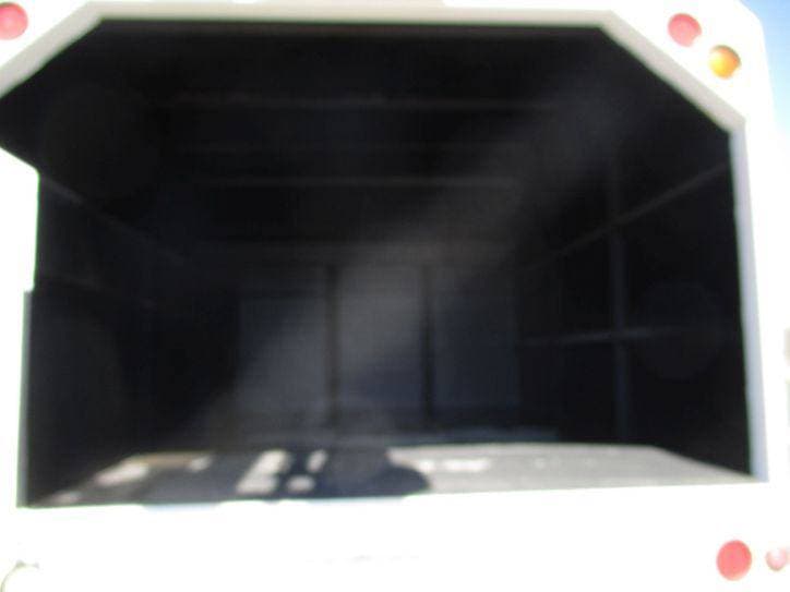 2008 Ford F-750 CHIPPER DUMP BUCKET BOOM TRUCK image 19