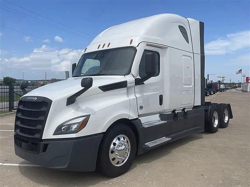 2023 Freightliner Cascadia 126 image 2