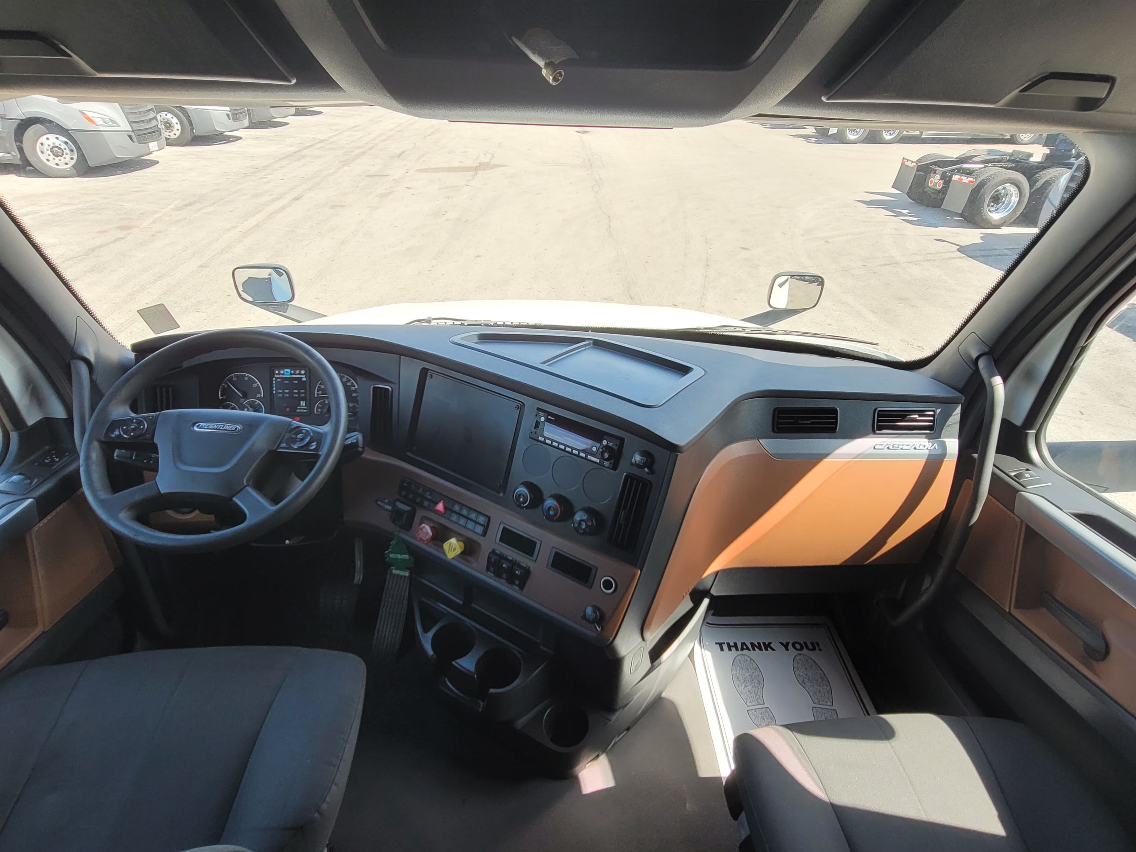 2022 Freightliner Cascadia 126 image 10