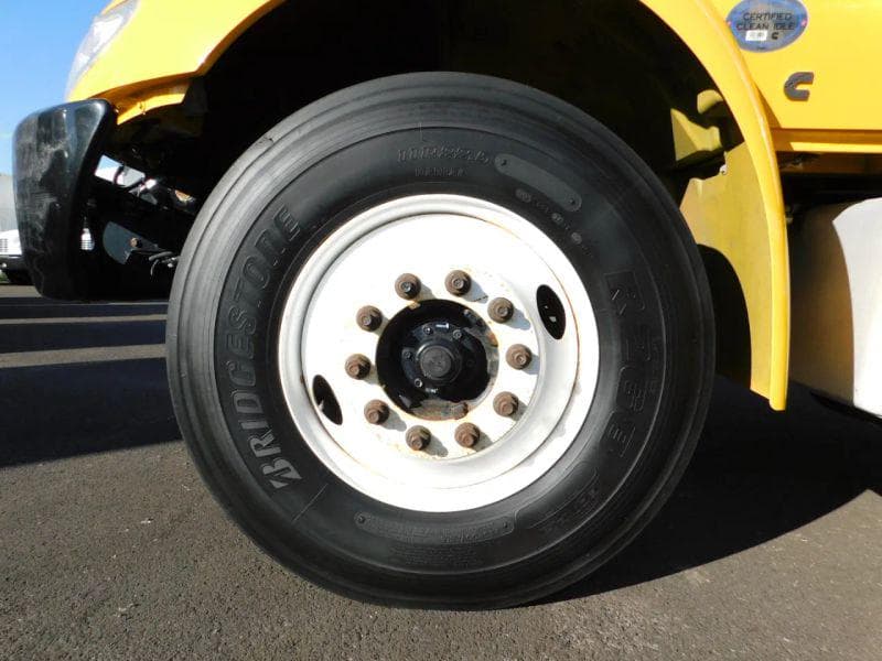 2019 International 4300 image 40