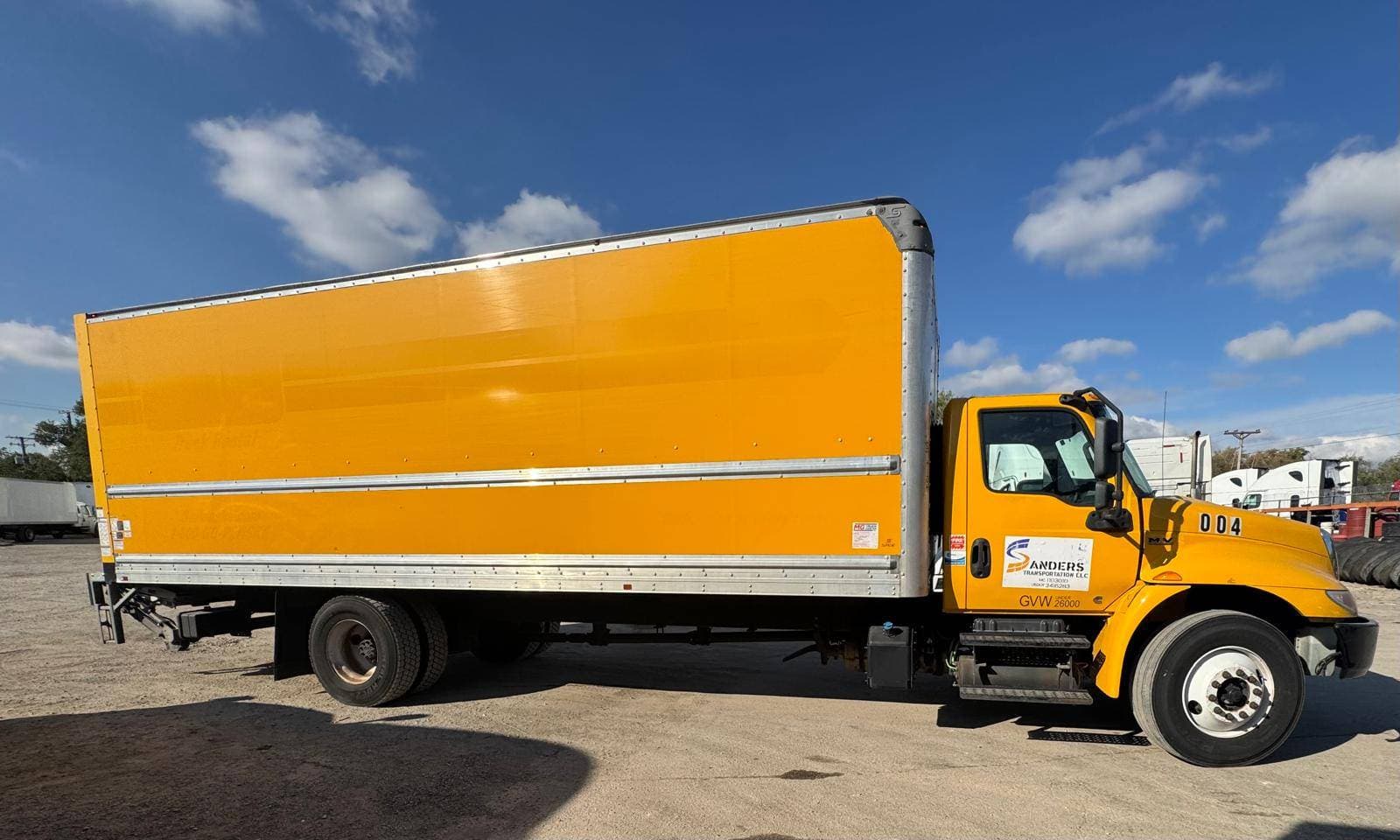 2020 International MV607 image 5