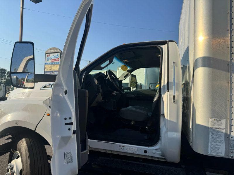 2019 Ford F-750 image 23