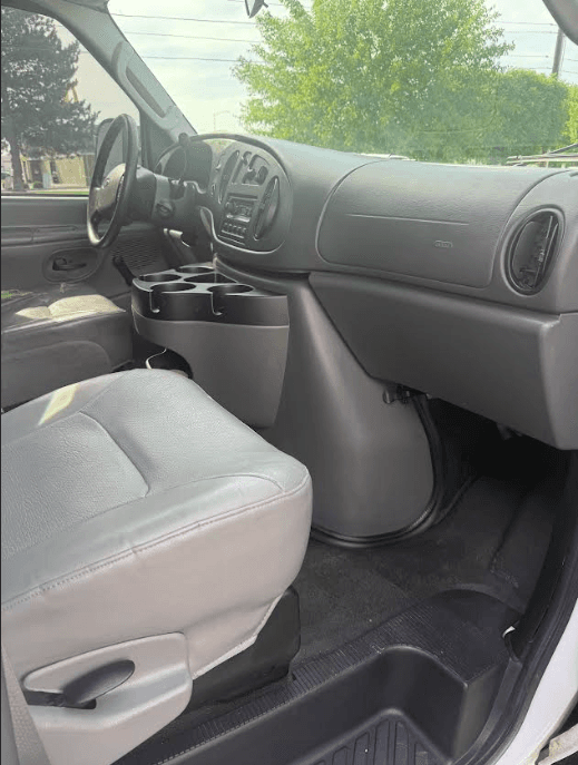 2007 Ford E-150 image 4
