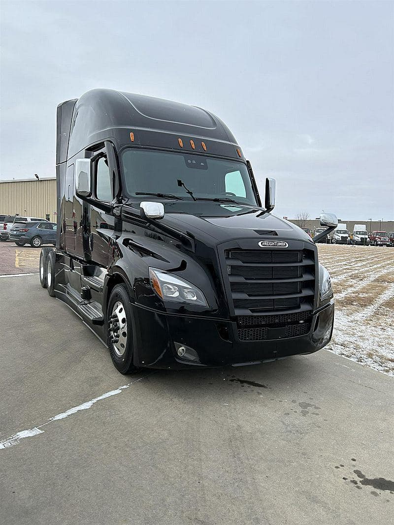 2026 Freightliner Cascadia 126 image 1