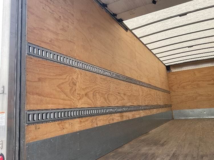 2022 International MV607 Box Truck - 220HP, 6 Speed Automatic, Roll up Door image 10