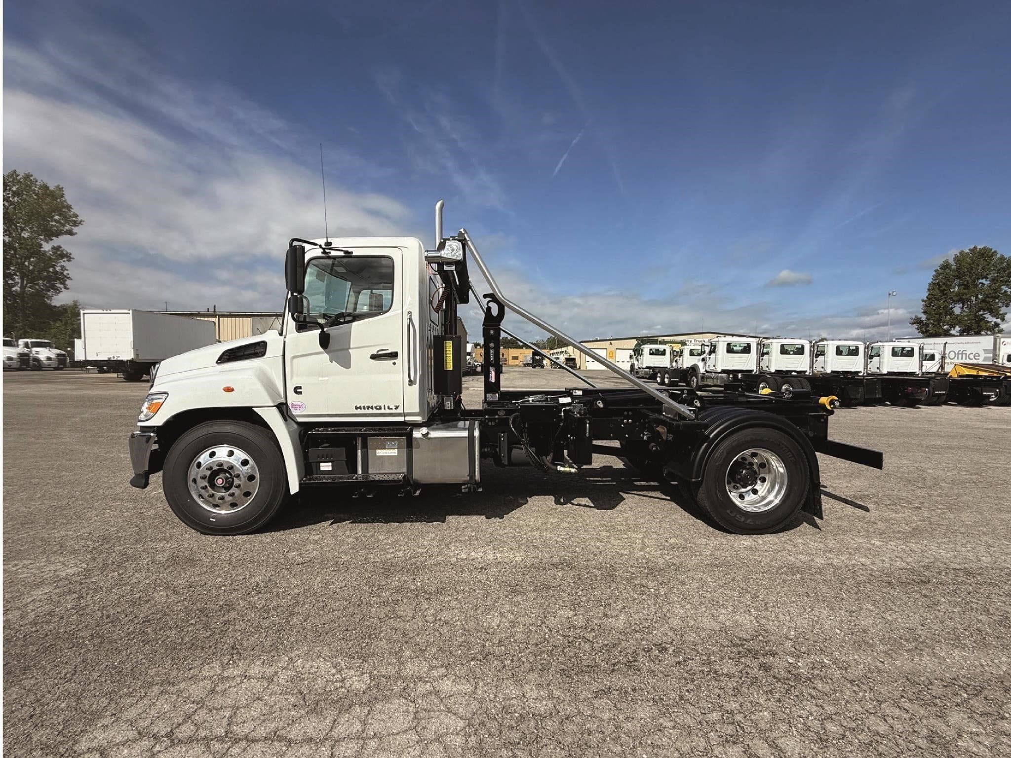 2024 HINO L6 118526 image 3