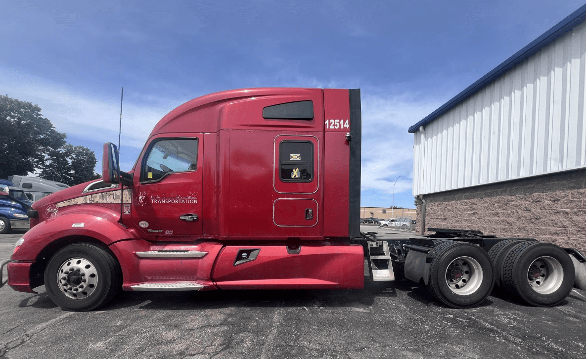 2022 Kenworth T680 image 2