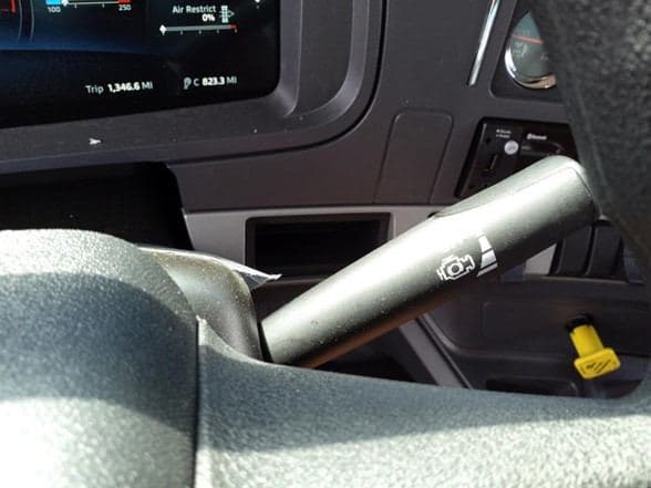 2025 Kenworth T880 image 30