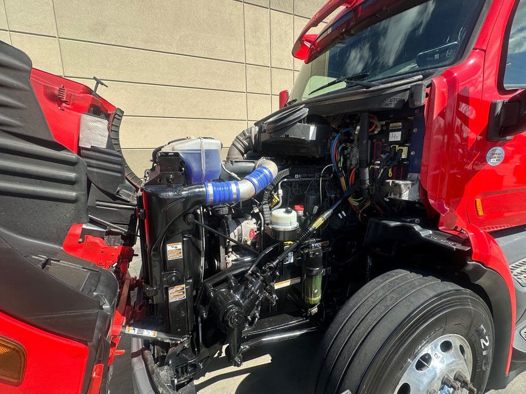 Used 2021 PETERBILT 579 image 10