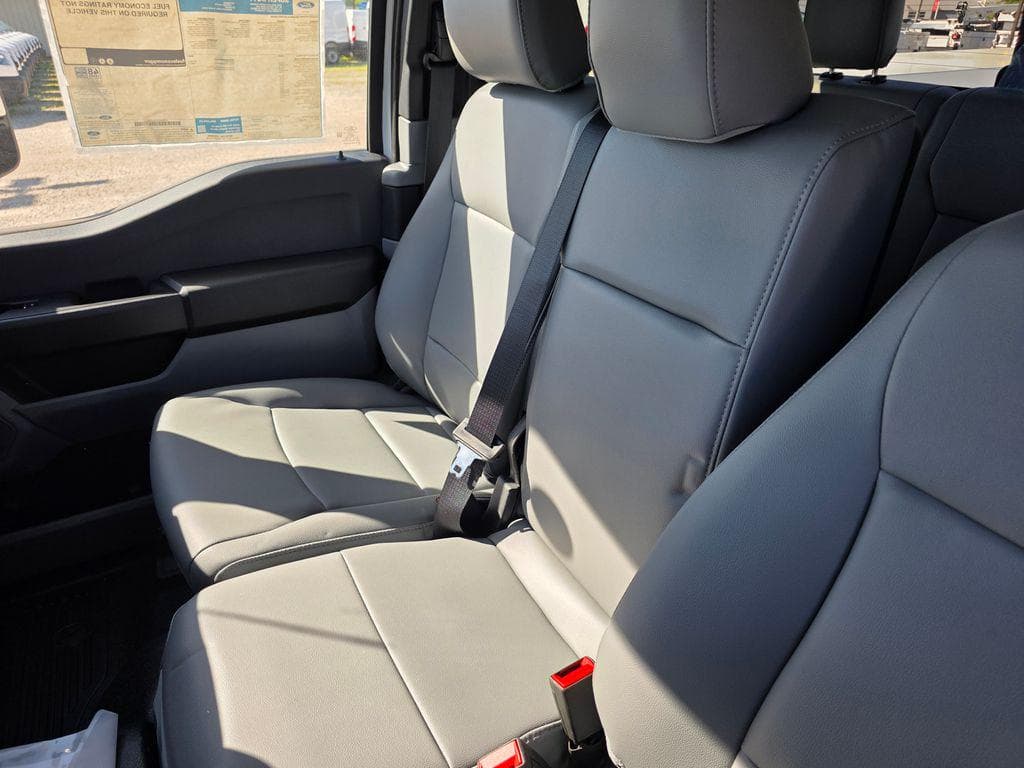 2026 Ford F-550SD XL Service Utility Body image 28