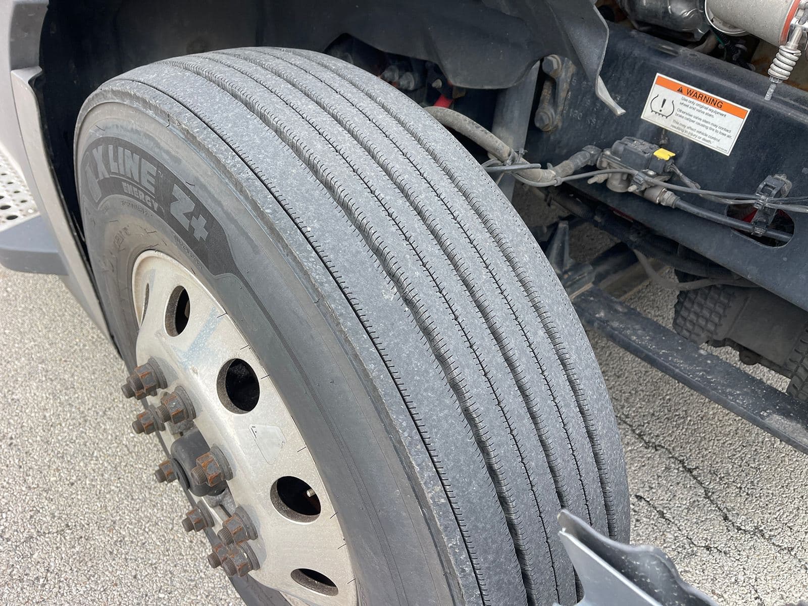 2022 Freightliner Cascadia 126 image 10