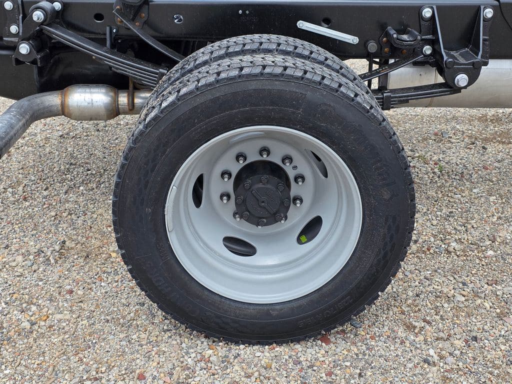 2026 Ford F-450SD XL DRW image 12