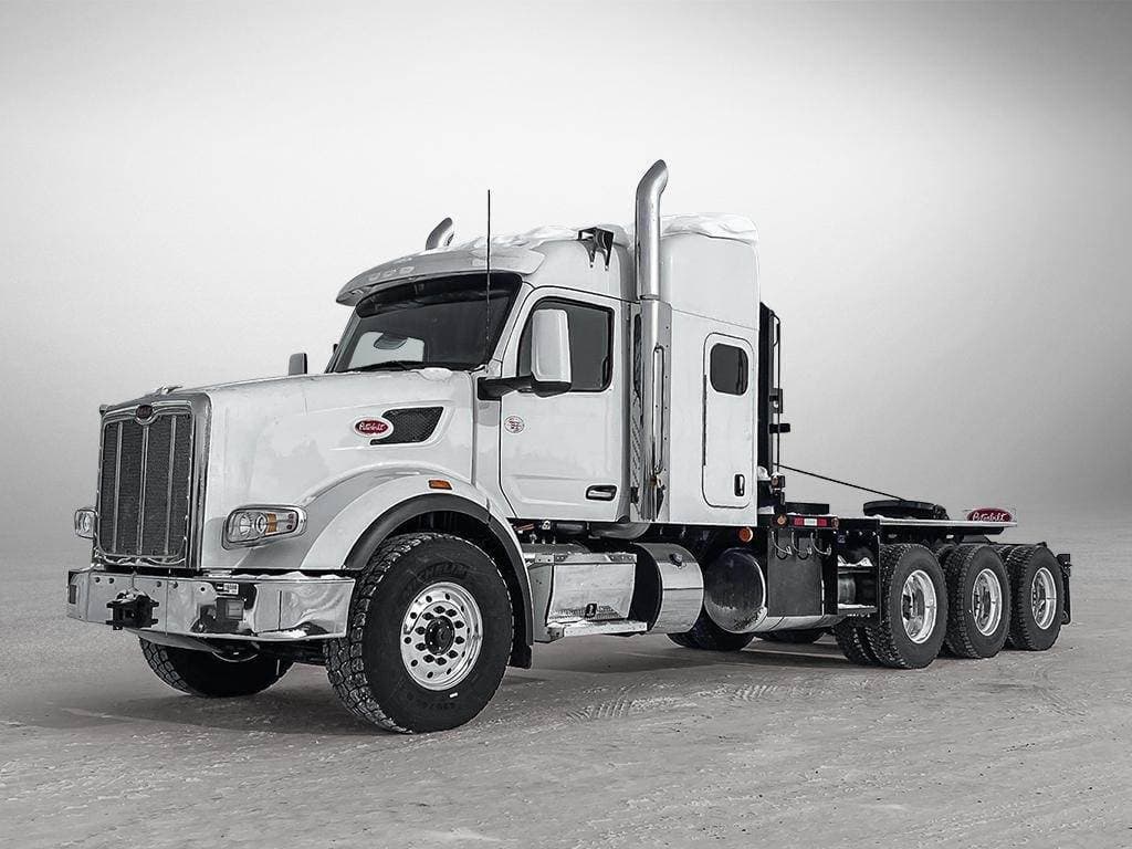 2024 Peterbilt 567 image 1