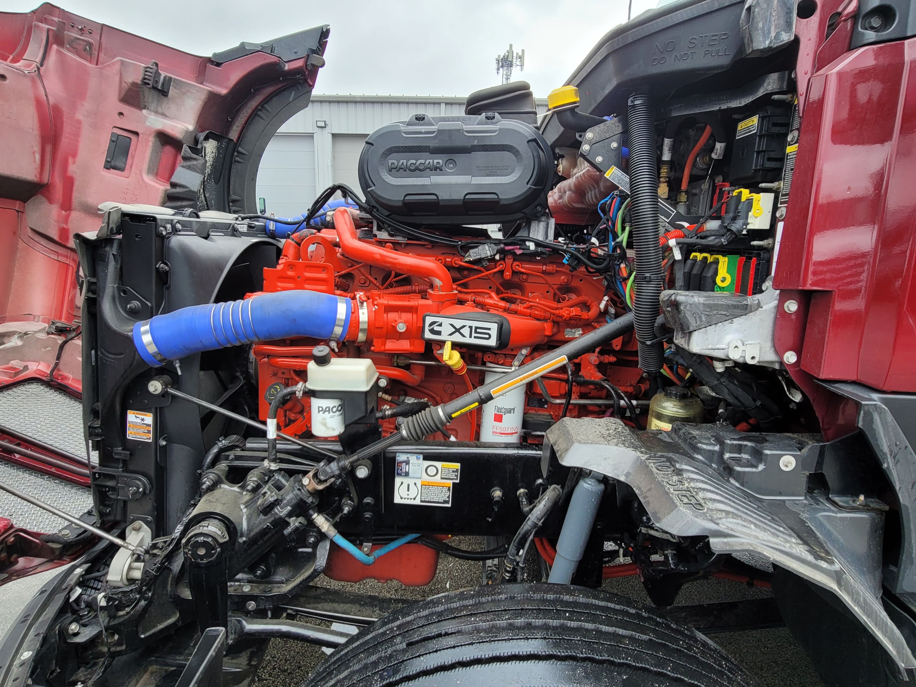 2023 Kenworth T680 image 6