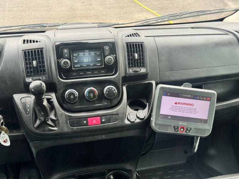 2019 Ram 1500 CLASSIC image 17