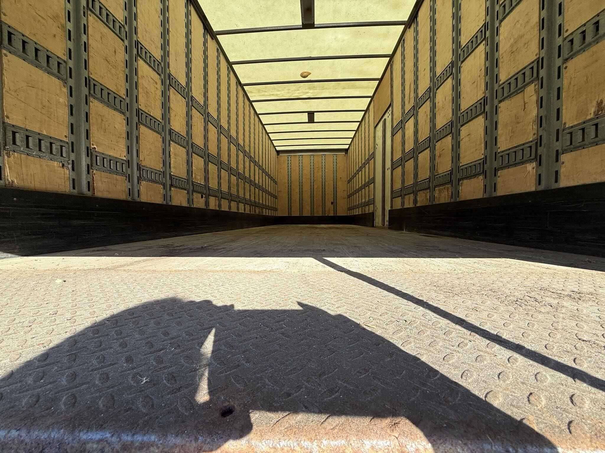 2021 Freightliner M2 image 11