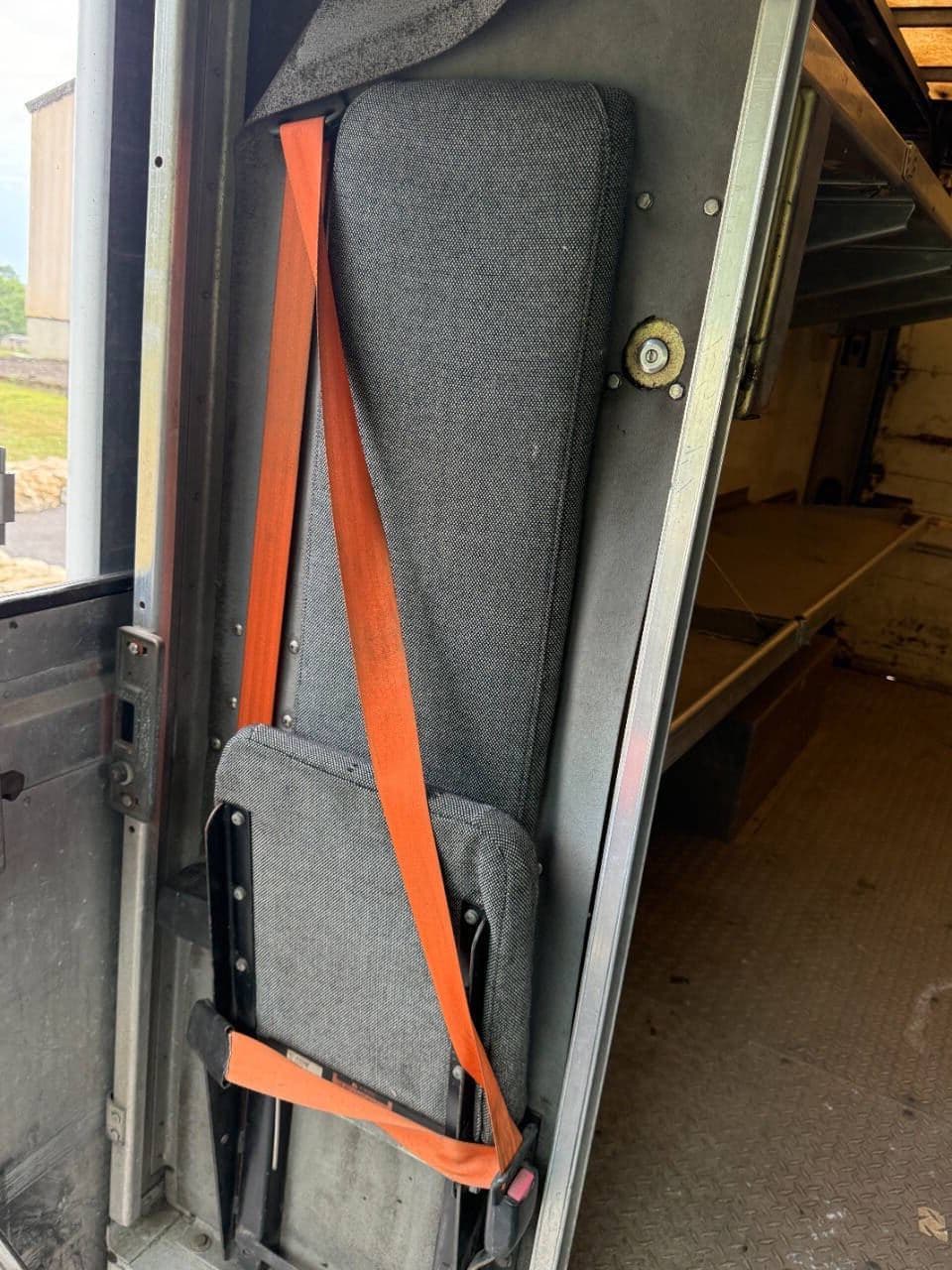 2003 Freightliner MT45 image 25