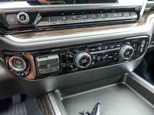 2026 Chevrolet Silverado 2500HD LT image 21