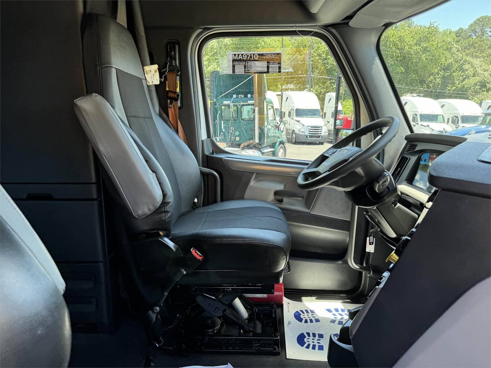 2021 Freightliner Cascadia image 5