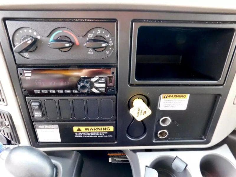 2019 International 4300 image 20