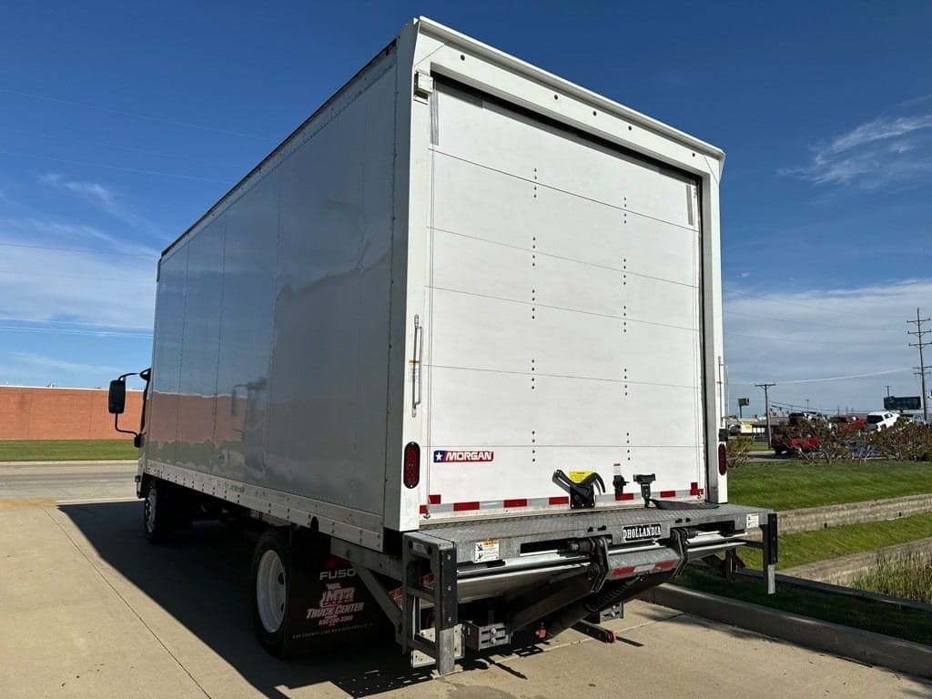 2023 Isuzu NPR HD image 3