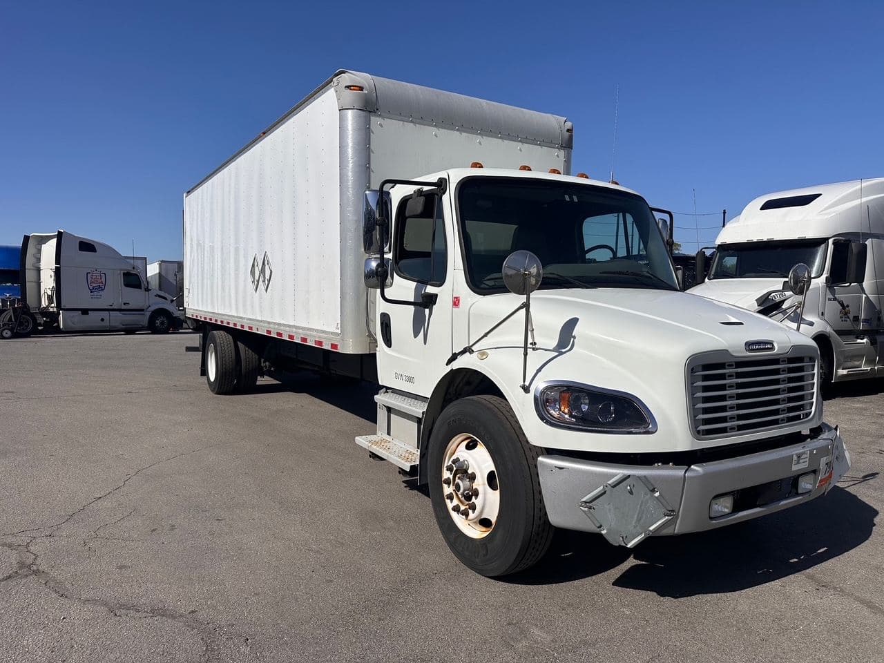 2019 Freightliner M2 image 3