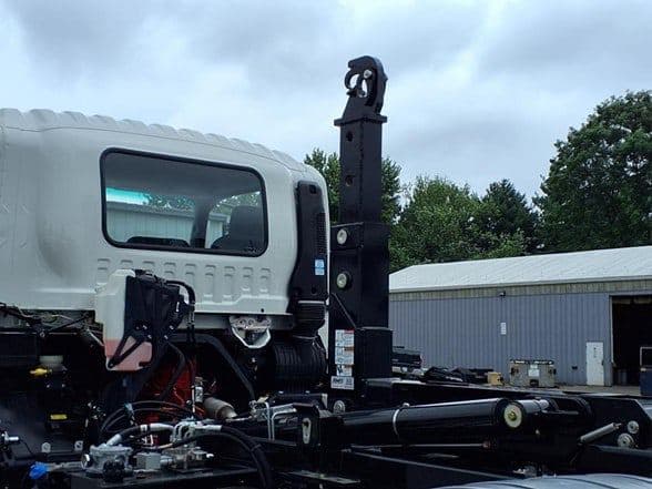 2025 Isuzu FTR image 9