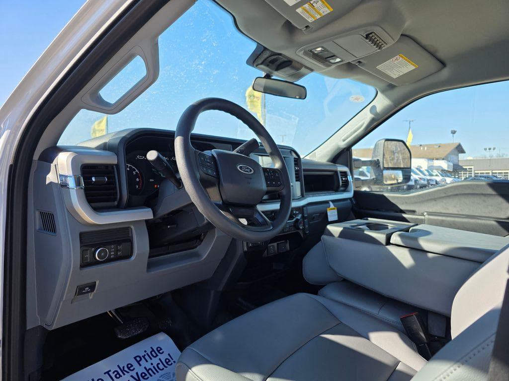 2026 Ford F-550SD XL Service Utility Body image 23