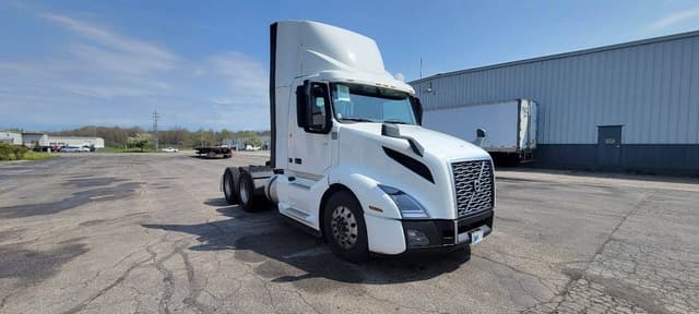 2020 Volvo VNL