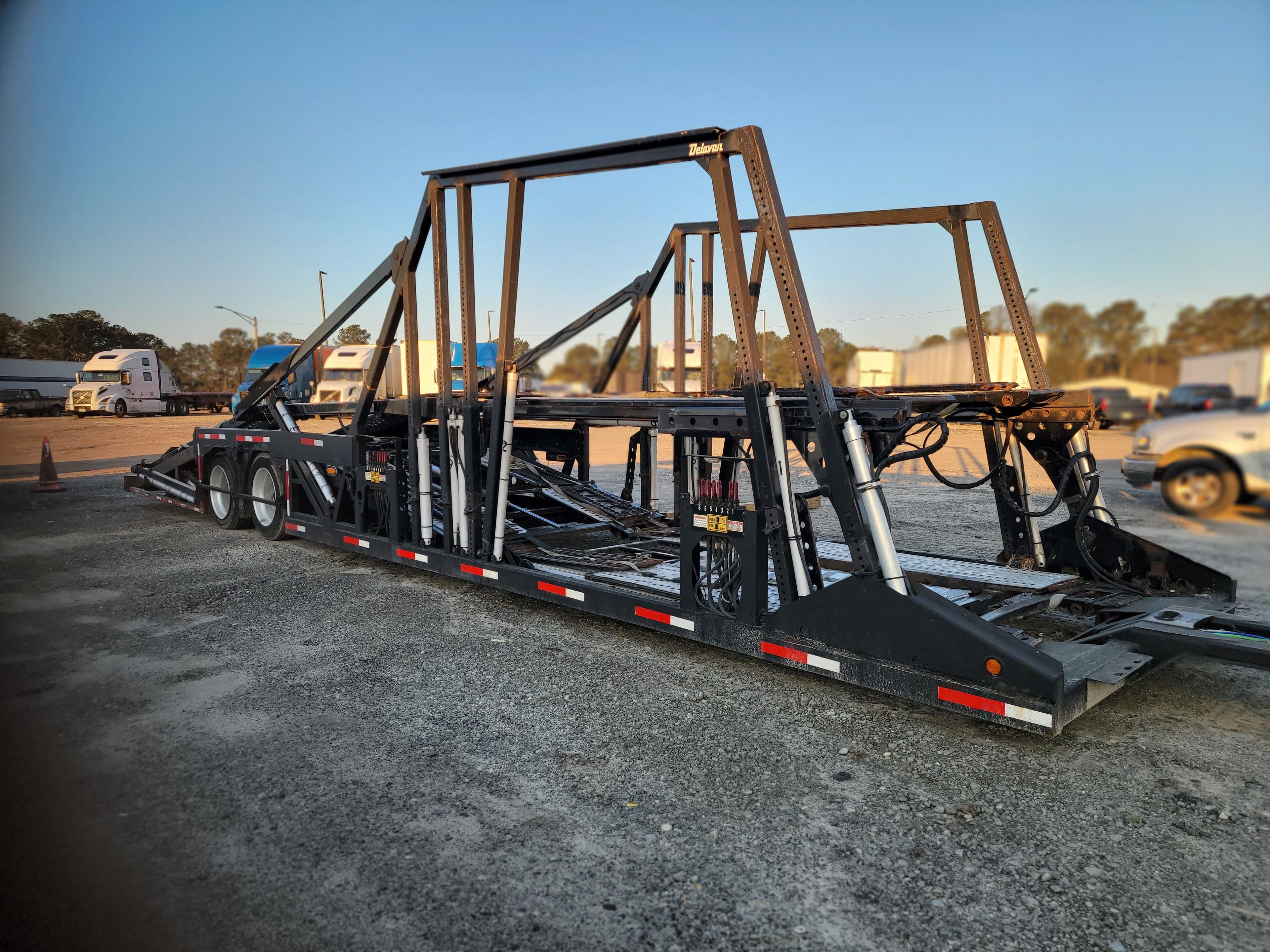 2019 Peterbilt 389 Car Hauler image 3