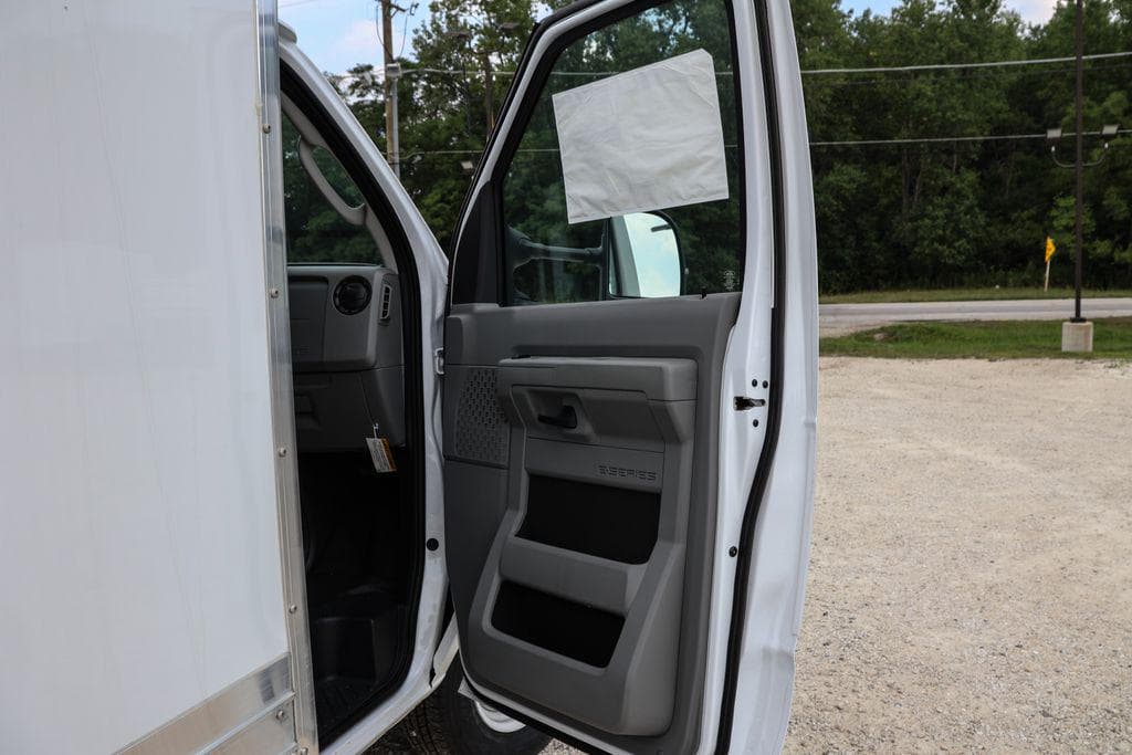 2026 Ford E-350SD Base Box Van image 16