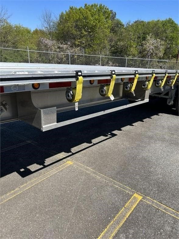 2025 Mac Trailer Mfg 1650 Cft image 4