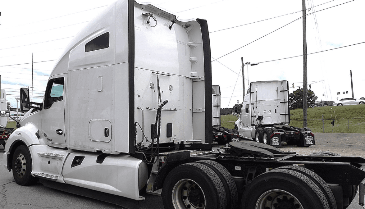 2020 Kenworth T680 image 6