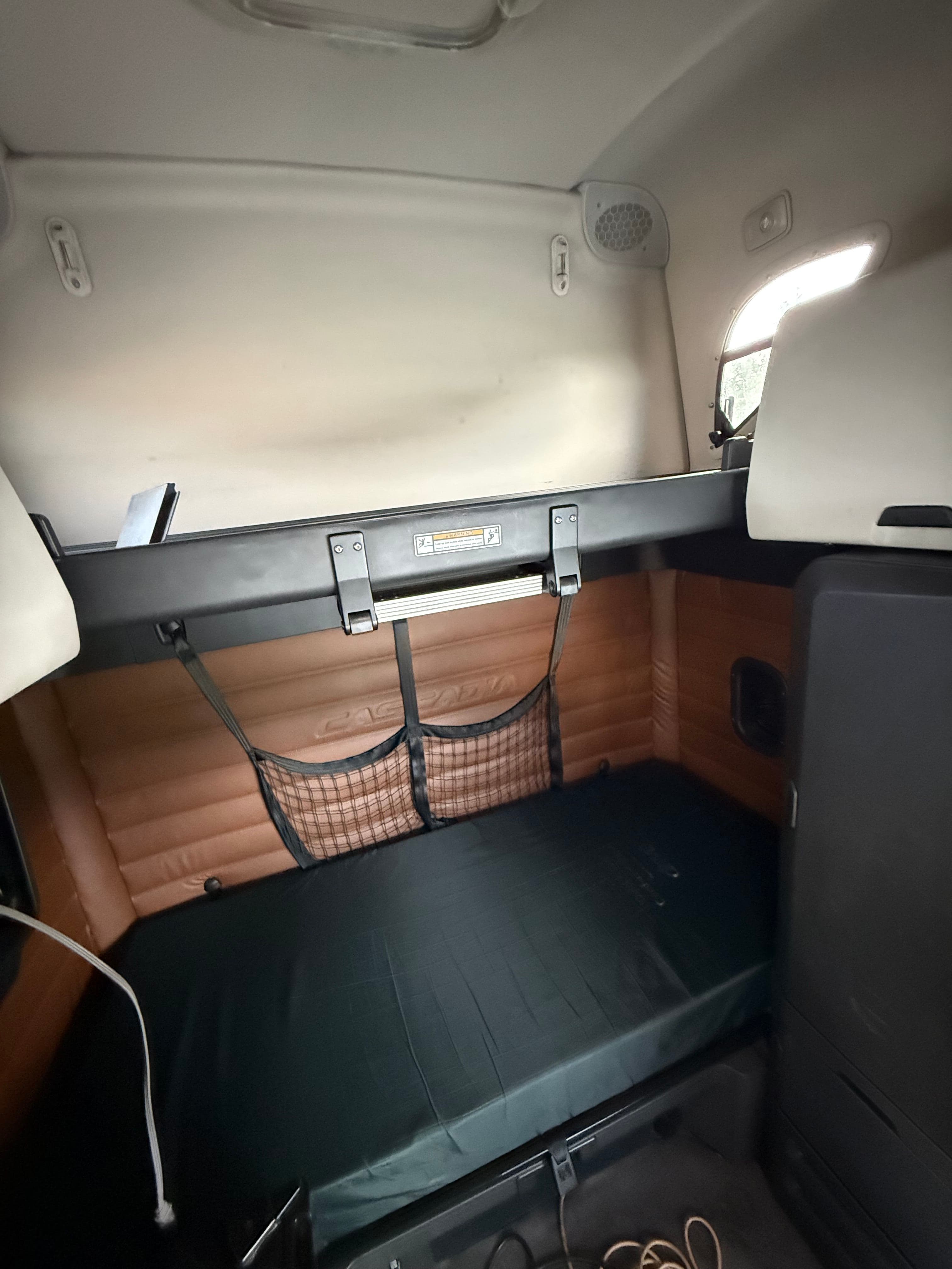 2019 Freightliner Cascadia 126 image 9