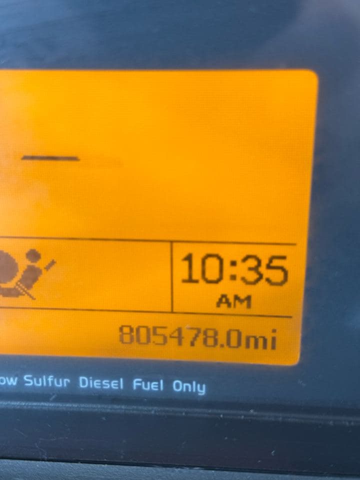 2017 Volvo VNL image 10