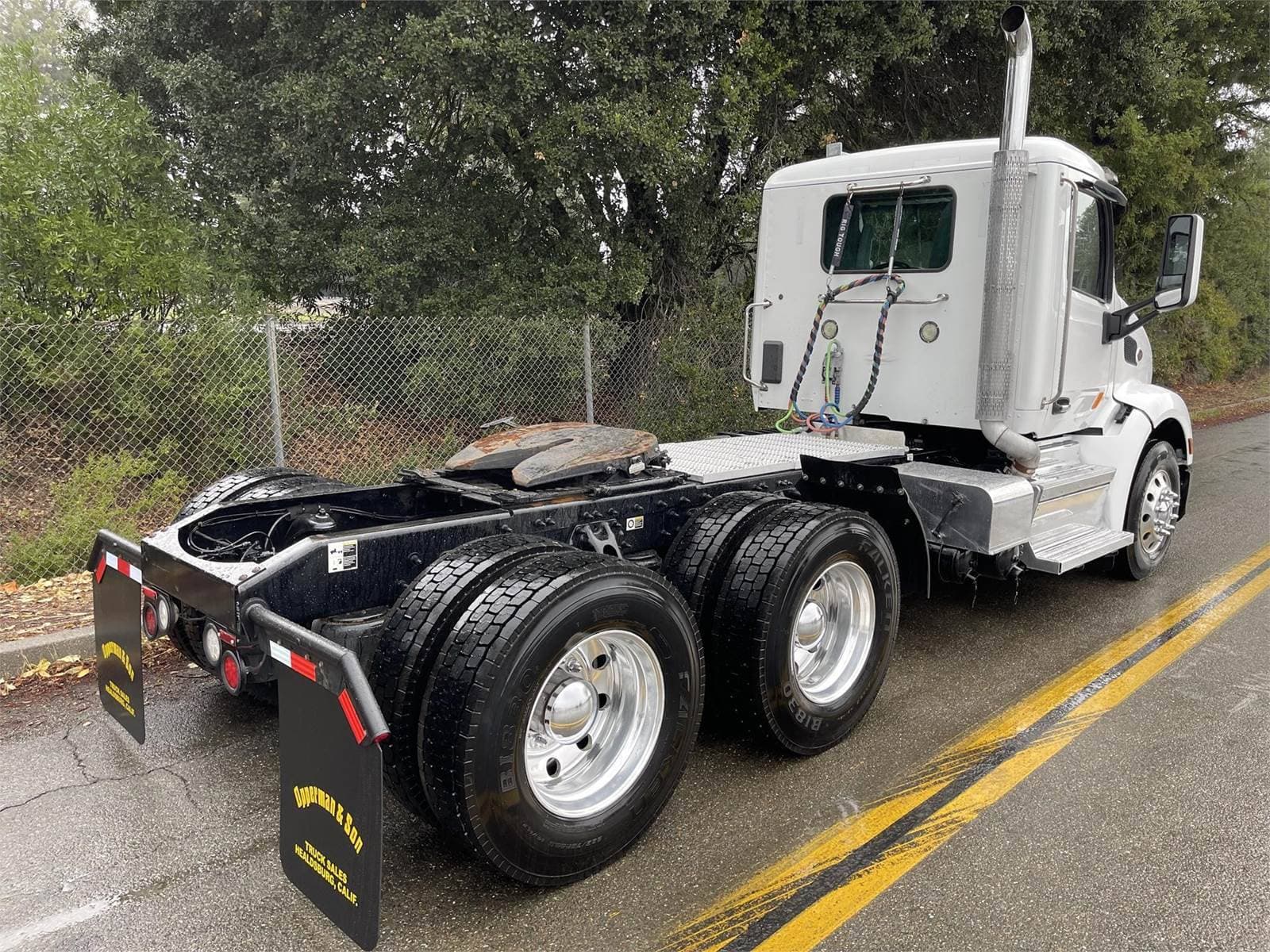 2019 Peterbilt 579 image 8