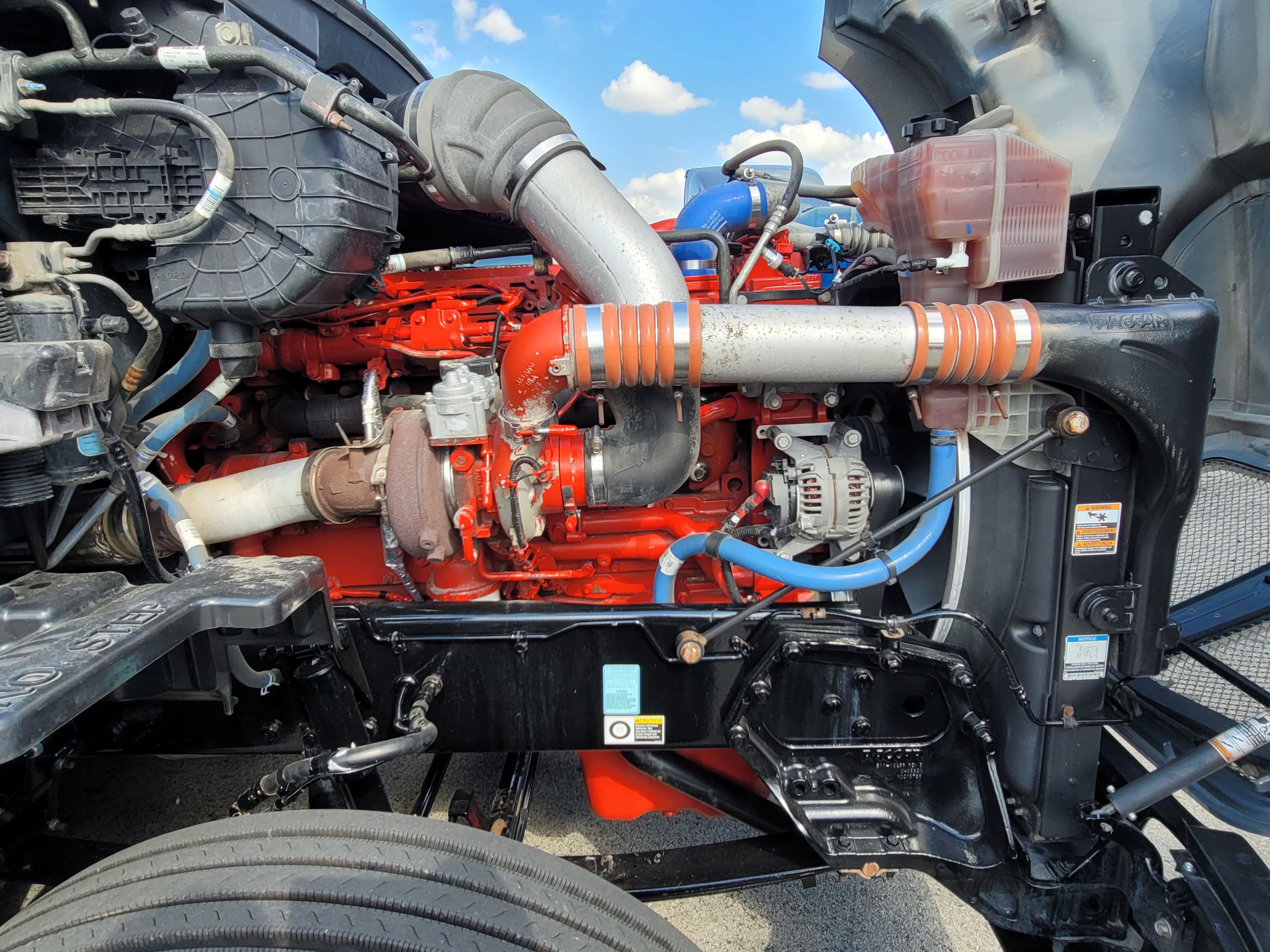 2022 Kenworth T680 image 7